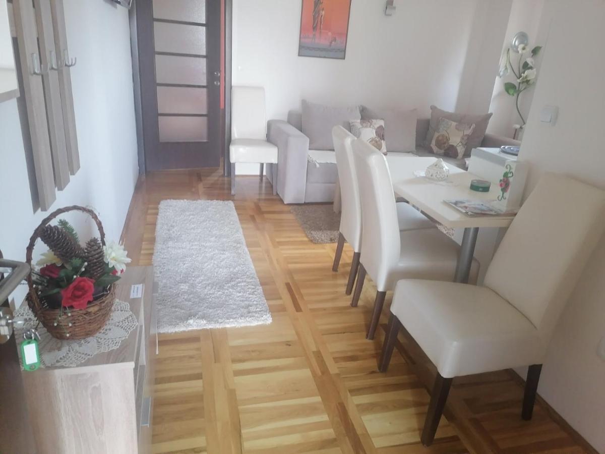 Apartmani Tarsko Sunce Калюд'єрске Баре Екстер'єр фото